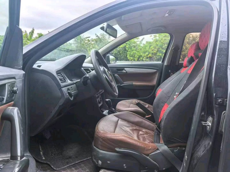 广州13年大众朗逸9