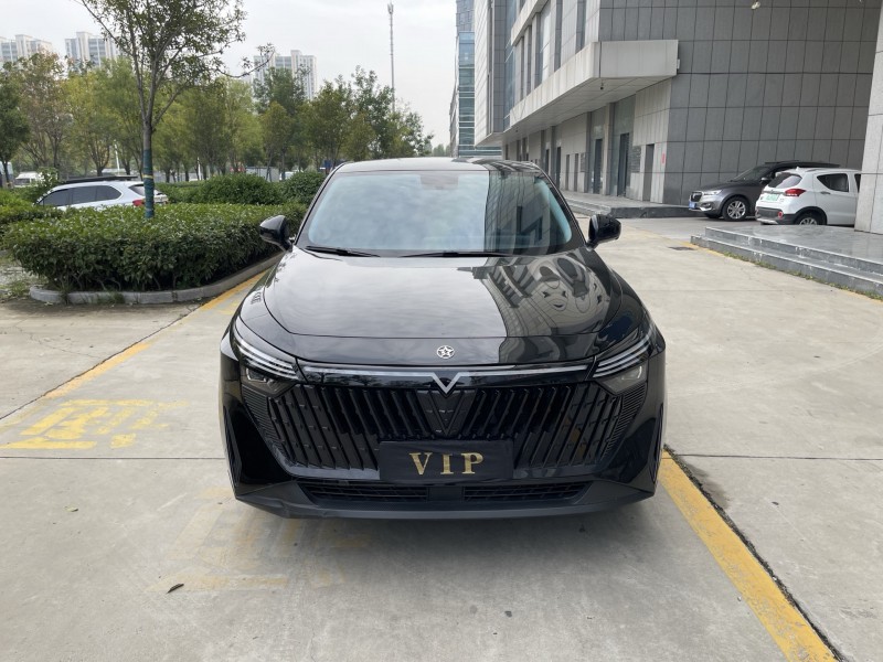 济宁23年启辰大V1