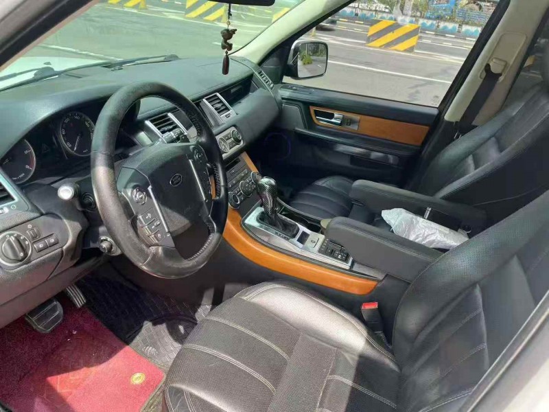 广州12年路虎揽胜运动5