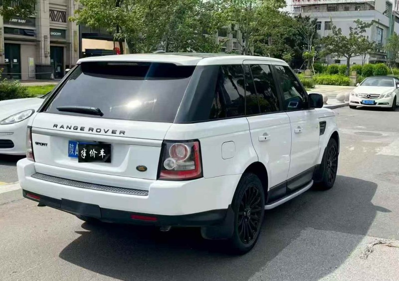 广州12年路虎揽胜运动7