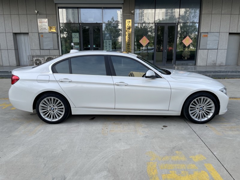 济宁18年宝马3系7