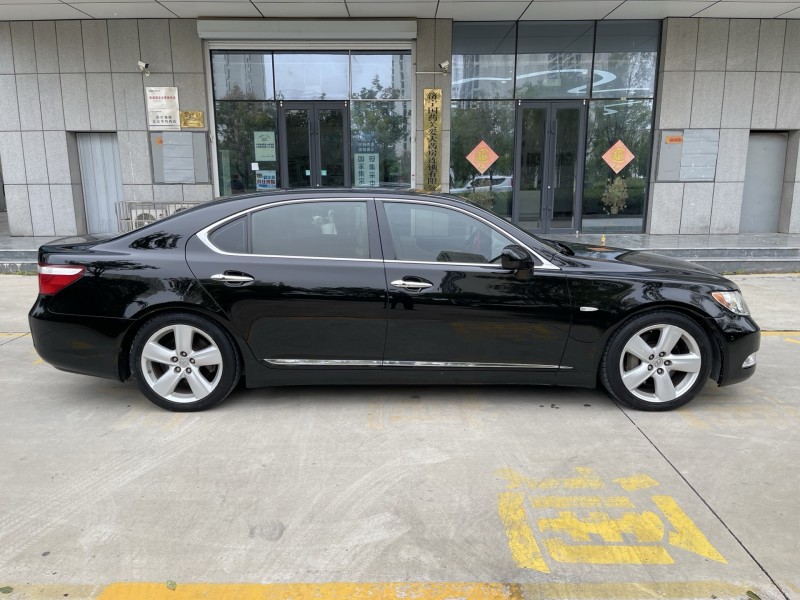 济宁07年雷克萨斯LS7