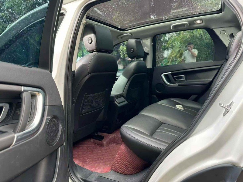 广州18年路虎发现神行6