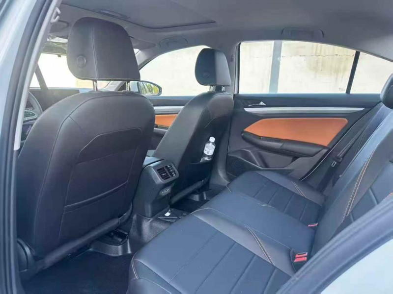 郑州25年大众宝来4