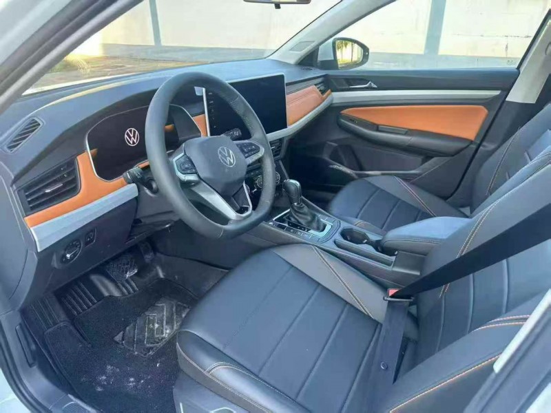 郑州25年大众宝来5