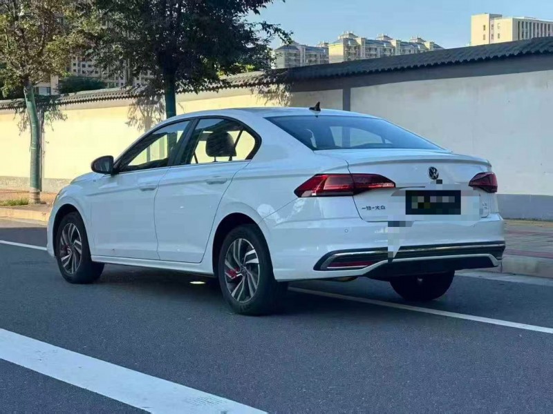 郑州25年大众宝来8