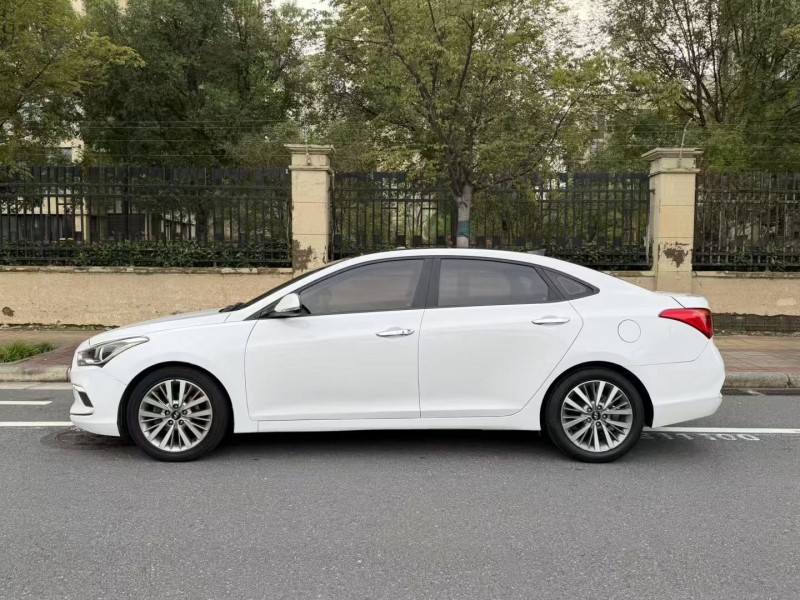 郑州19年现代名图7