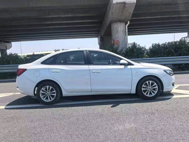 广州16年别克英朗4