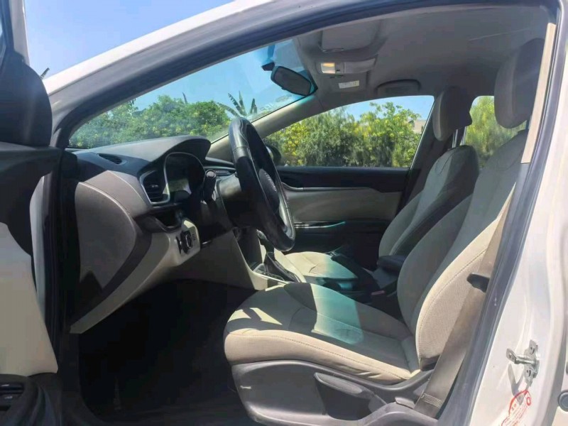 广州16年别克英朗7