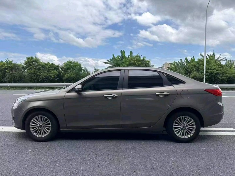 广州17年福特福睿斯6