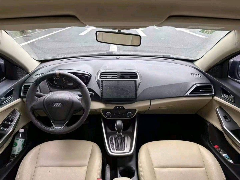 广州17年福特福睿斯8