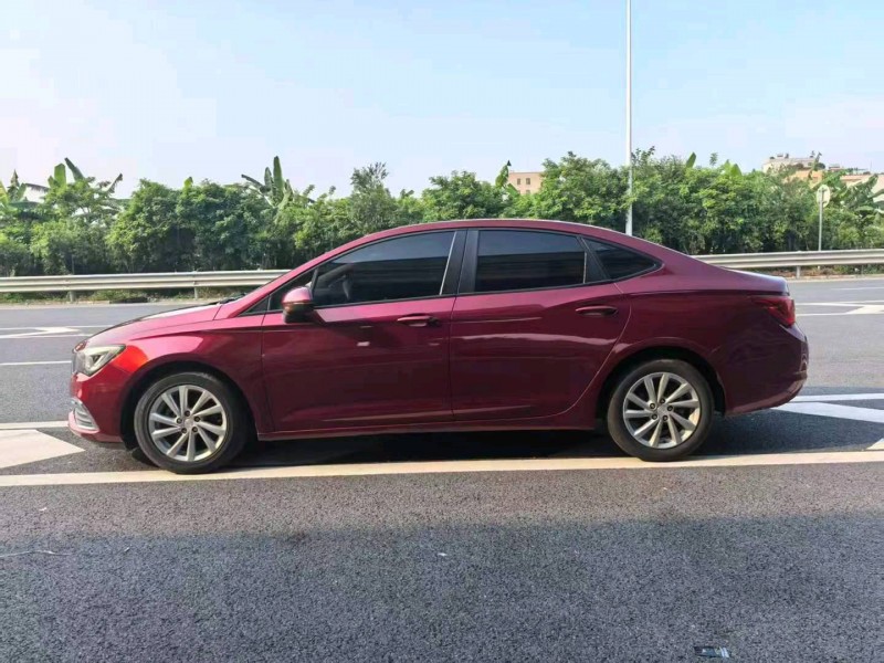 广州18年别克威朗4