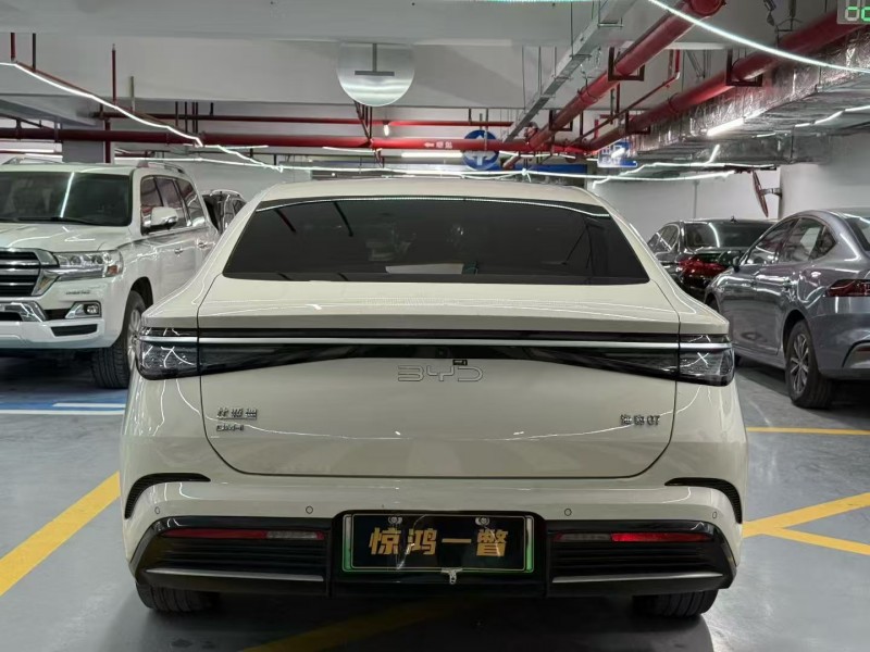 广州24年比亚迪海豹9