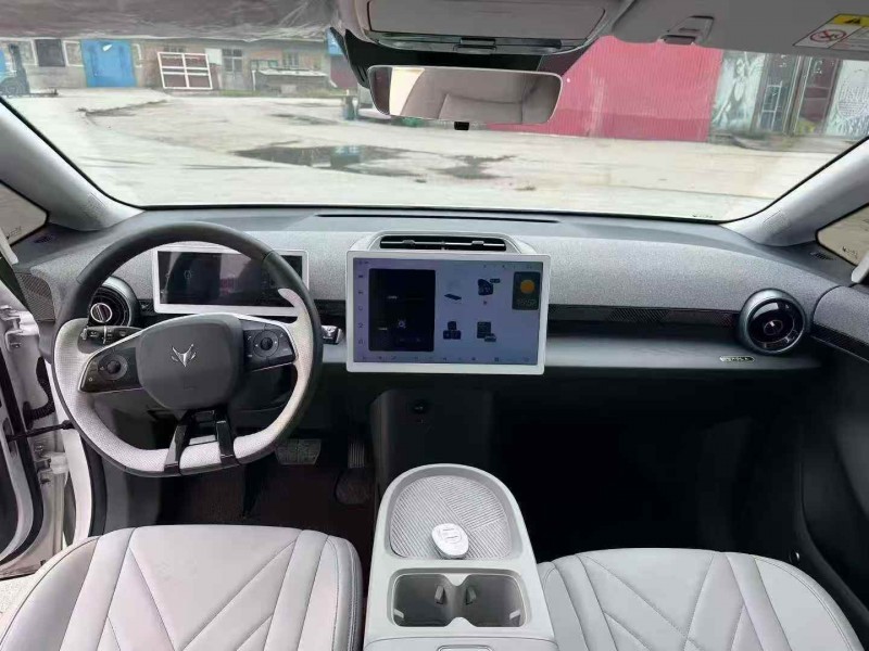 邢台25年极狐汽车阿尔法4