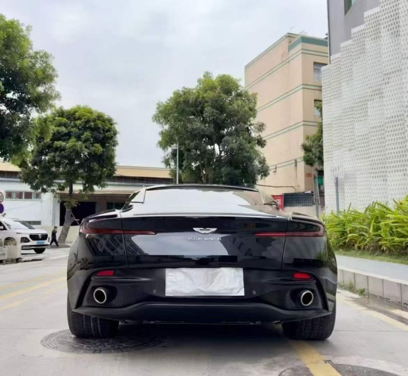 广州18年阿斯顿·马丁DB119
