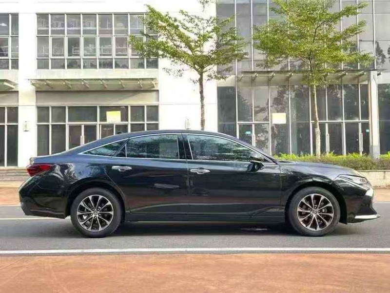 广州22年丰田亚洲龙8