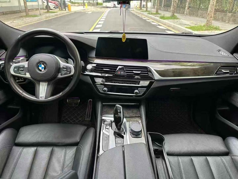 广州20年宝马6系4