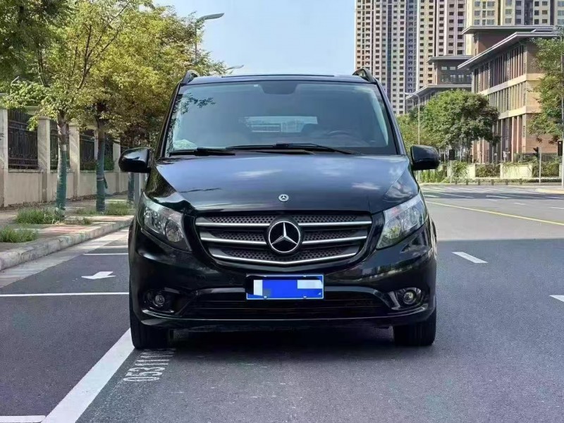 郑州18年奔驰威霆1