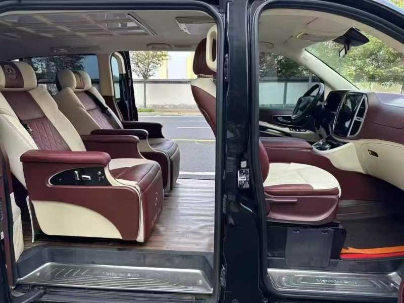 郑州18年奔驰威霆5