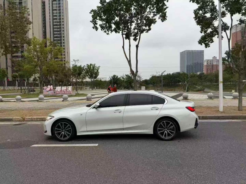 荆门23年宝马3系9