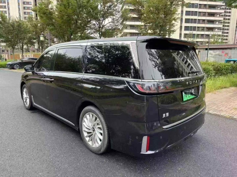 常州24年岚图汽车梦想家8