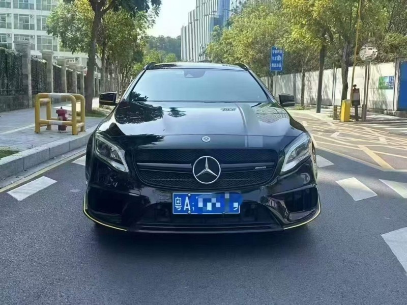 广州18年奔驰GLA1