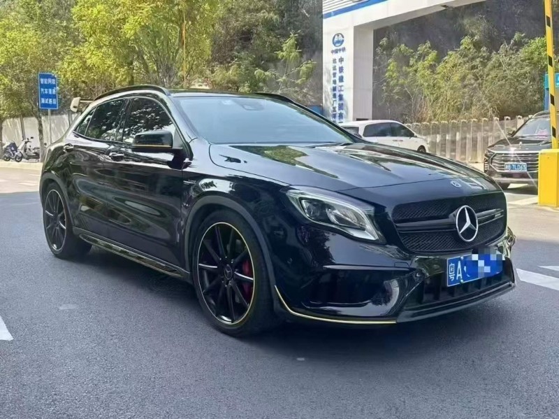 广州18年奔驰GLA3