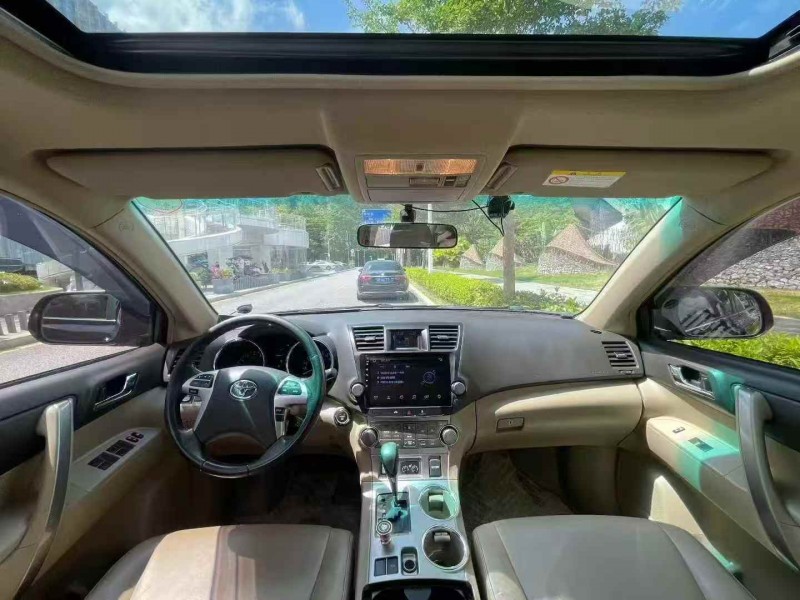 广州14年丰田汉兰达4