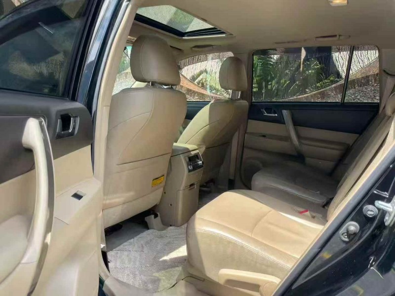 广州14年丰田汉兰达6