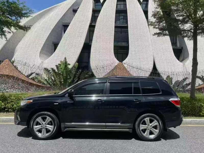 广州14年丰田汉兰达8