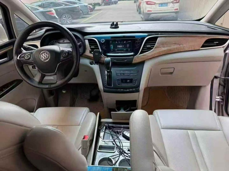 嘉兴19年别克GL84