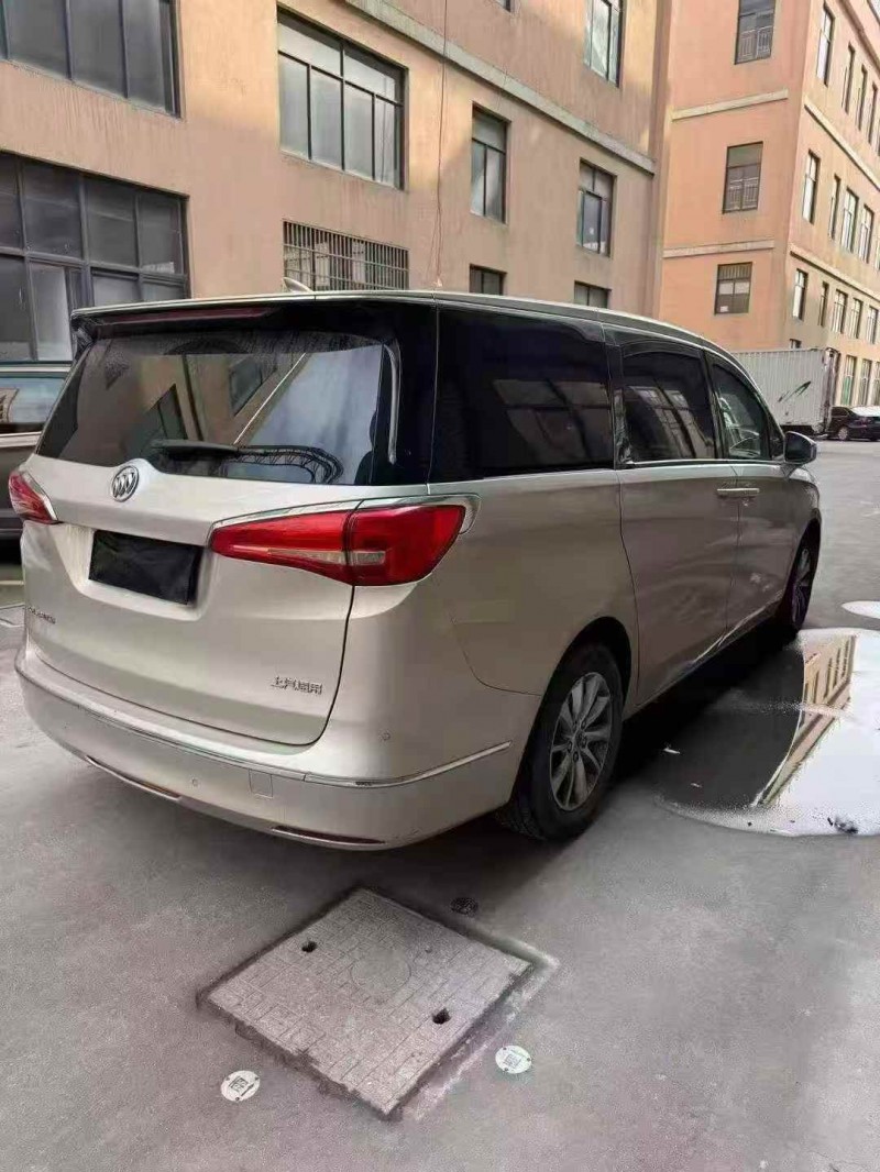 嘉兴19年别克GL88