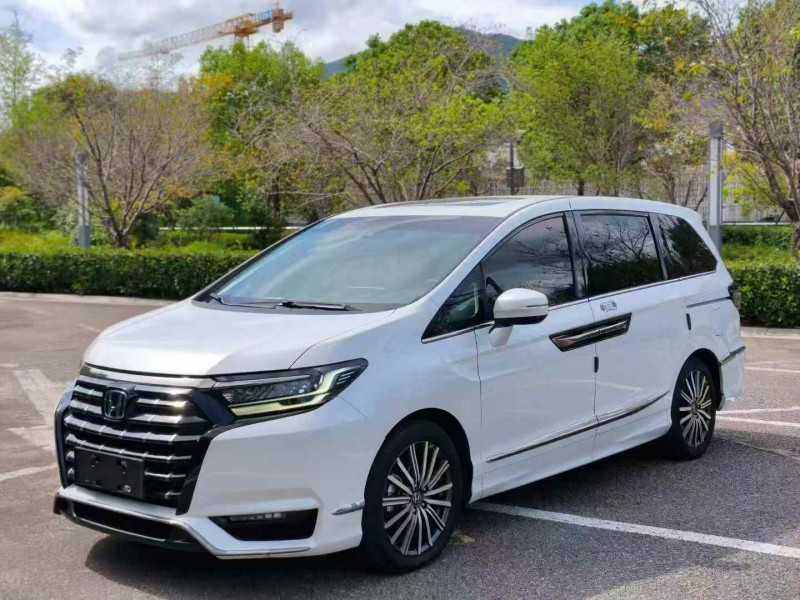 绍兴22年本田艾力绅2