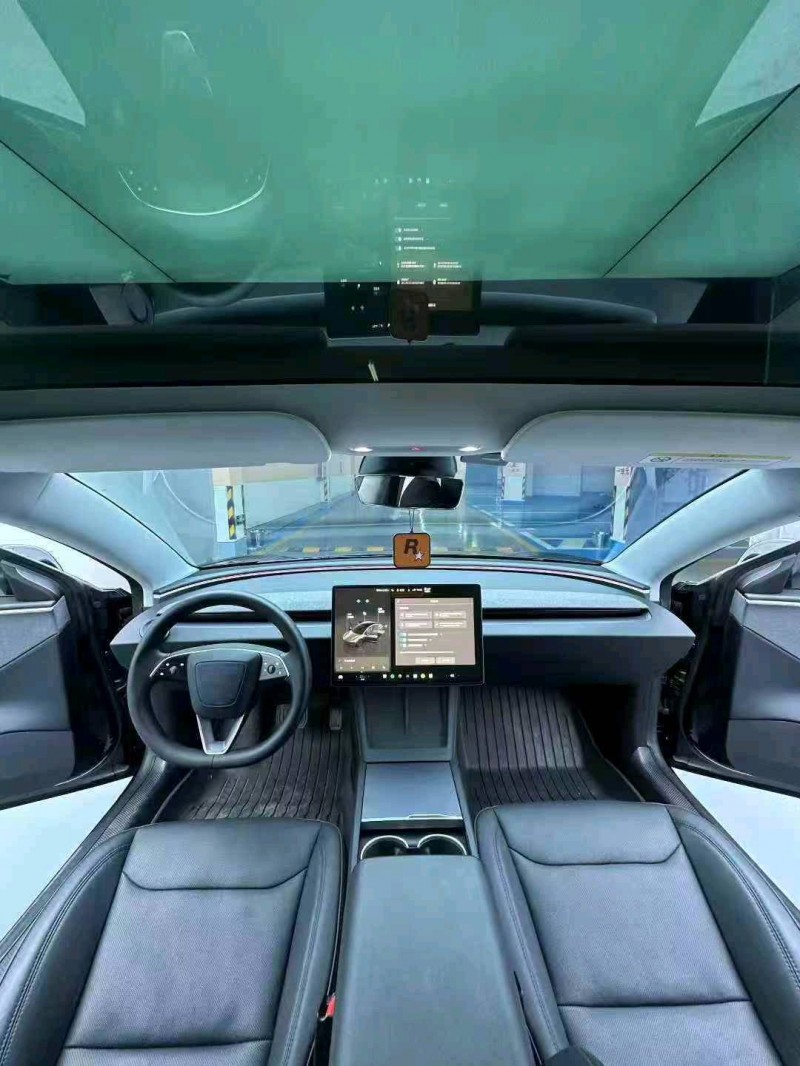 广州24年特斯拉MODEL 35