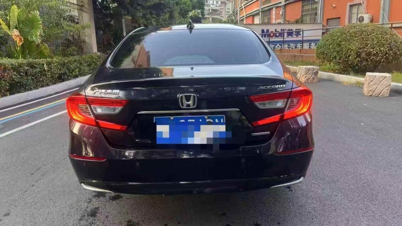 嘉兴21年本田雅阁9