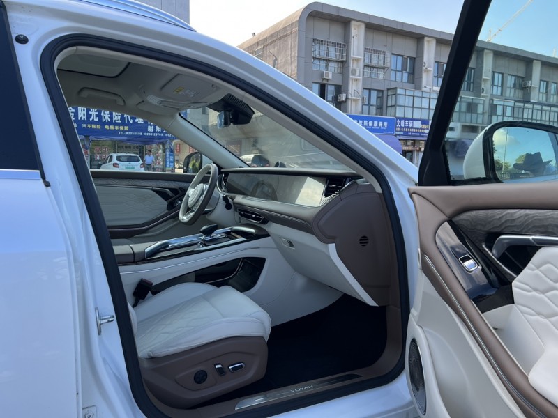 盐城21年岚图汽车FREE6