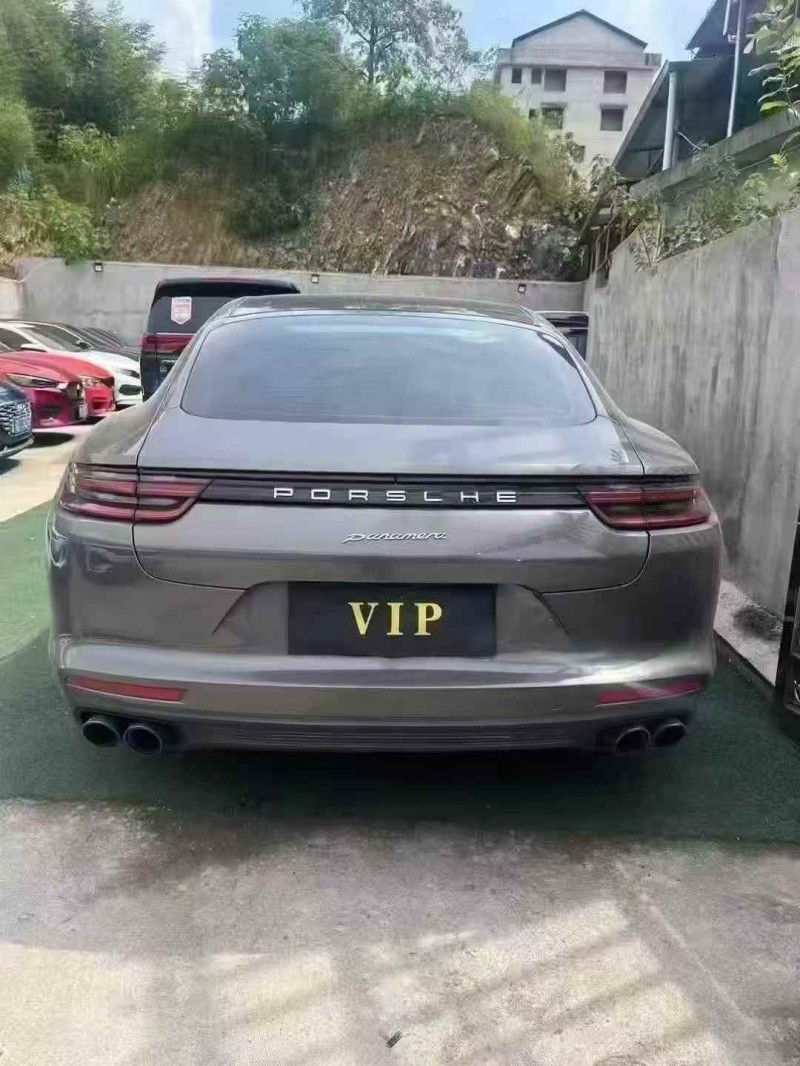 岳阳17年保时捷帕拉梅拉9