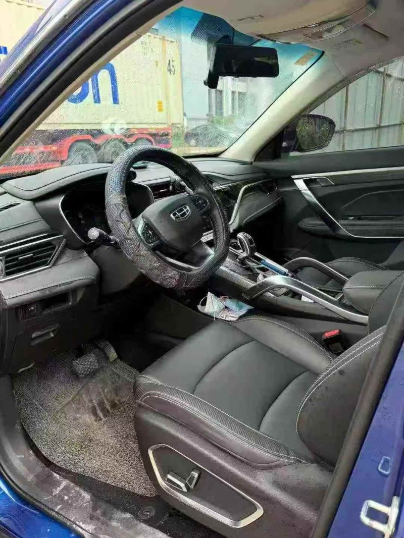 湖州21年吉利博越5