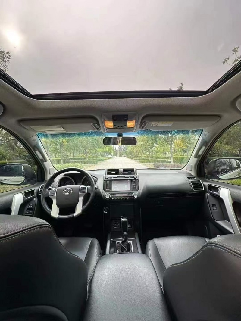 忻州17年丰田普拉多6