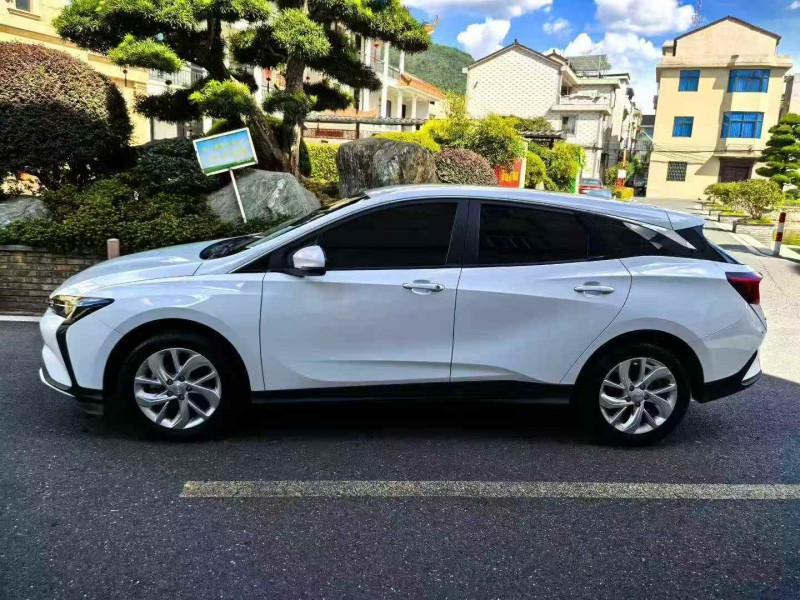 湖州23年别克微蓝8