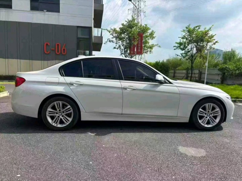 广州17年宝马3系4