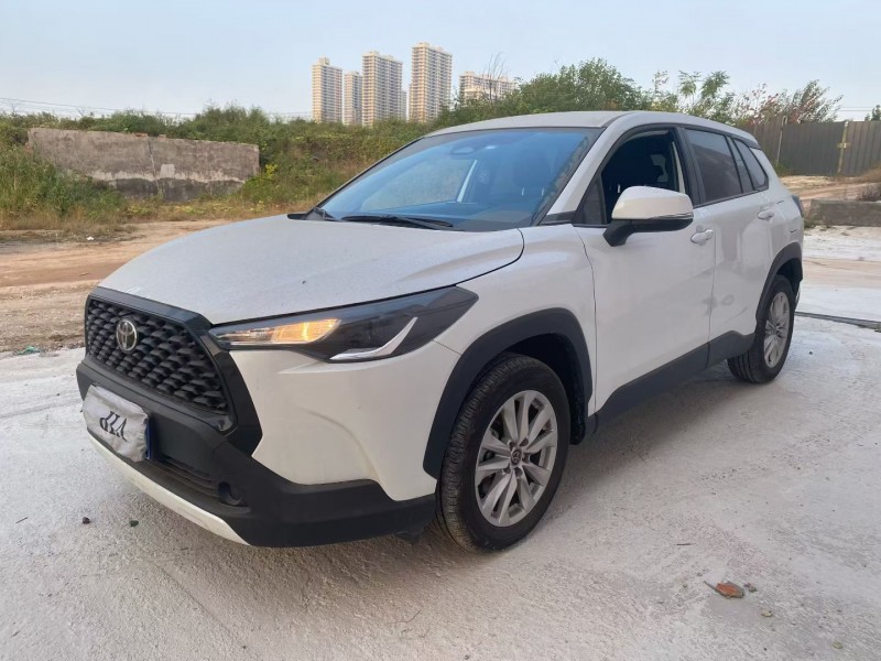 青岛24年丰田锐放3