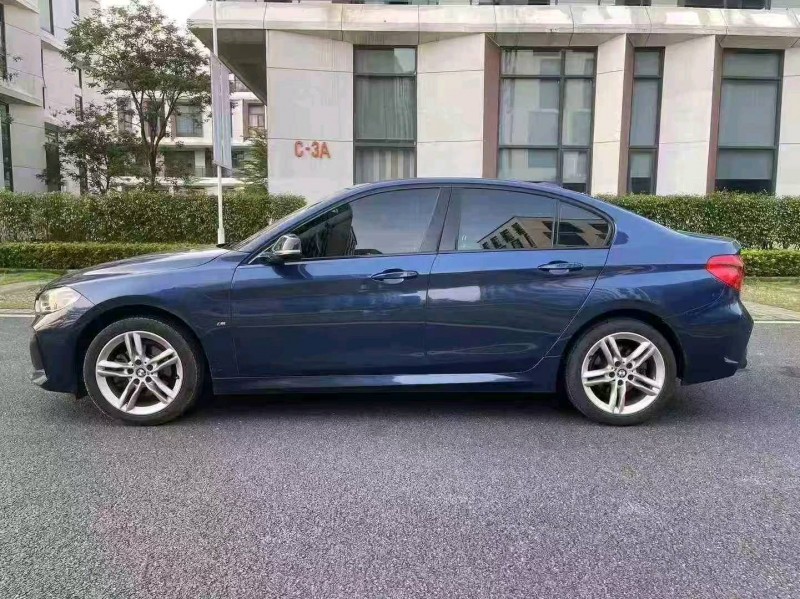 广州20年宝马1系8