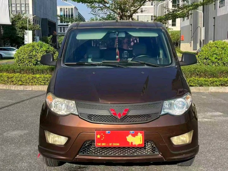 广州17年五菱汽车宏光1