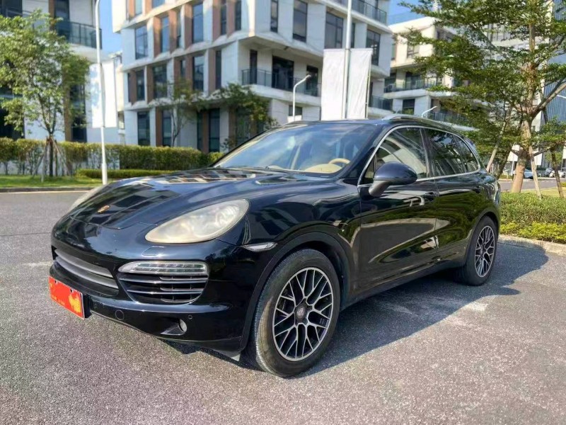 广州12年保时捷卡宴2