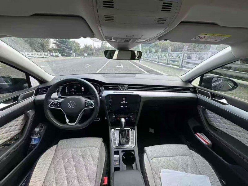 青岛23年大众迈腾6