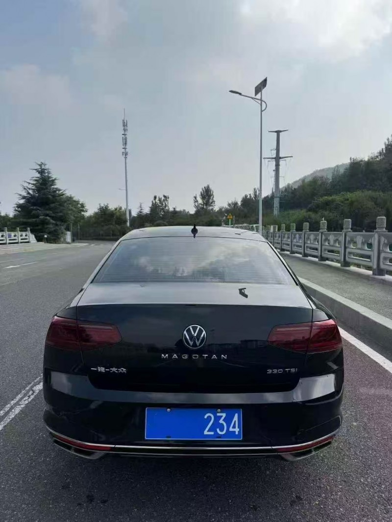 青岛23年大众迈腾9