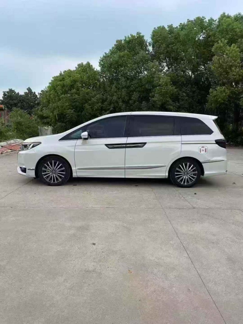 襄阳22年本田艾力绅6