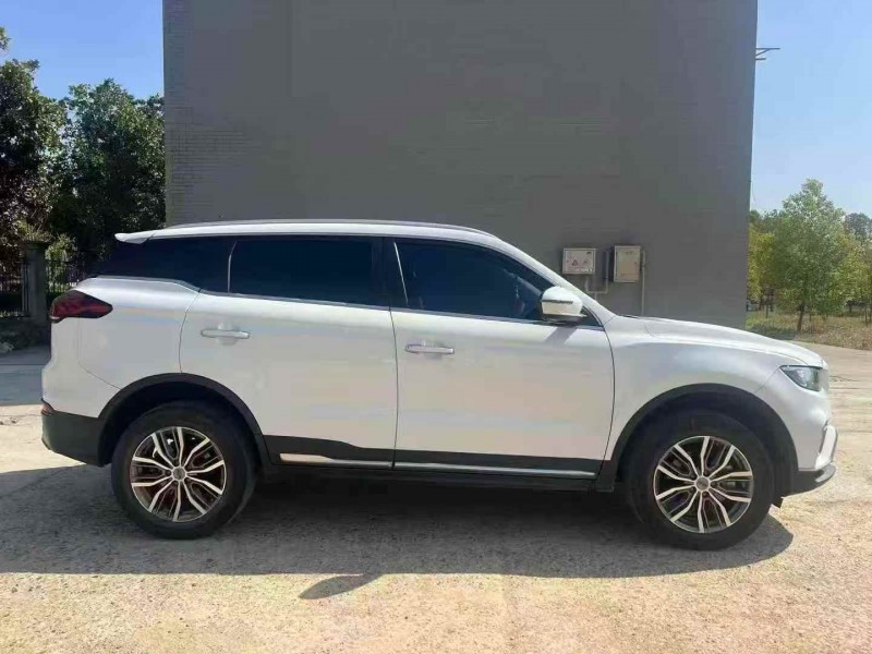 襄阳21年吉利博越6