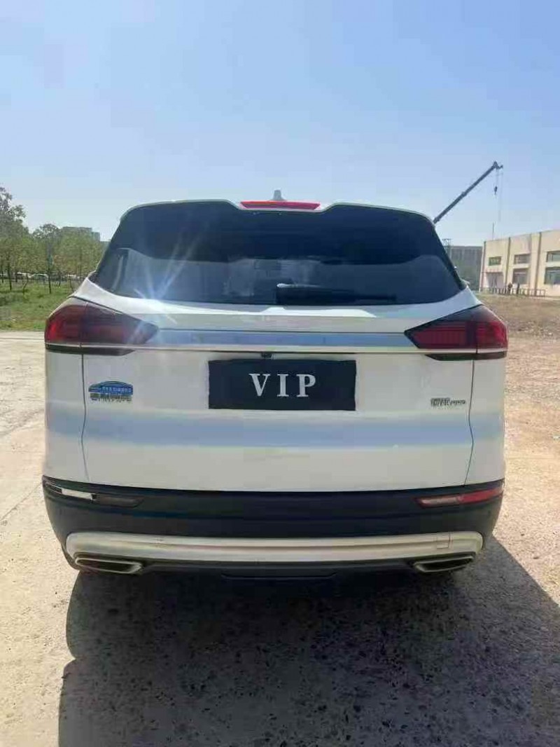 襄阳21年吉利博越9